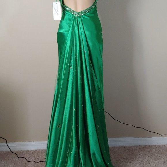 NWT Beautiful Sexy Long Gown by Christopher Henry - Picture 5 of 6